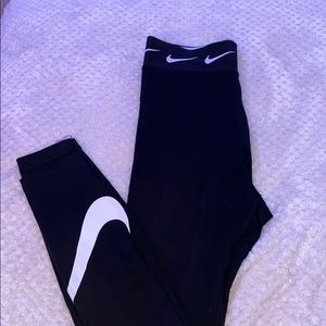black nike leggings